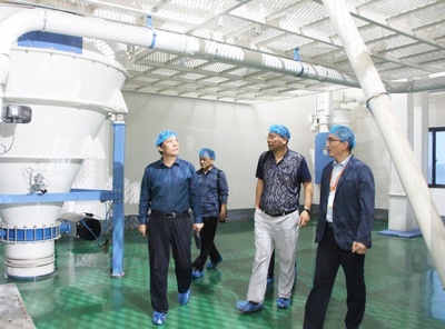 副校長(zhǎng)楊寶進(jìn)一行到河南艾格多科技洽談校企合作